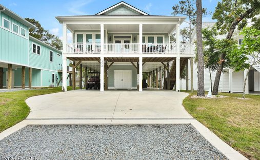 House in Oak Island, North Carolina, United States 1