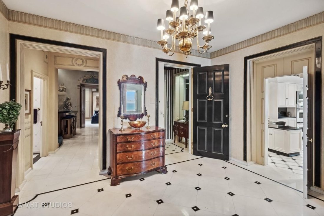 House in Chicago, Illinois, United States 2 - 13884277