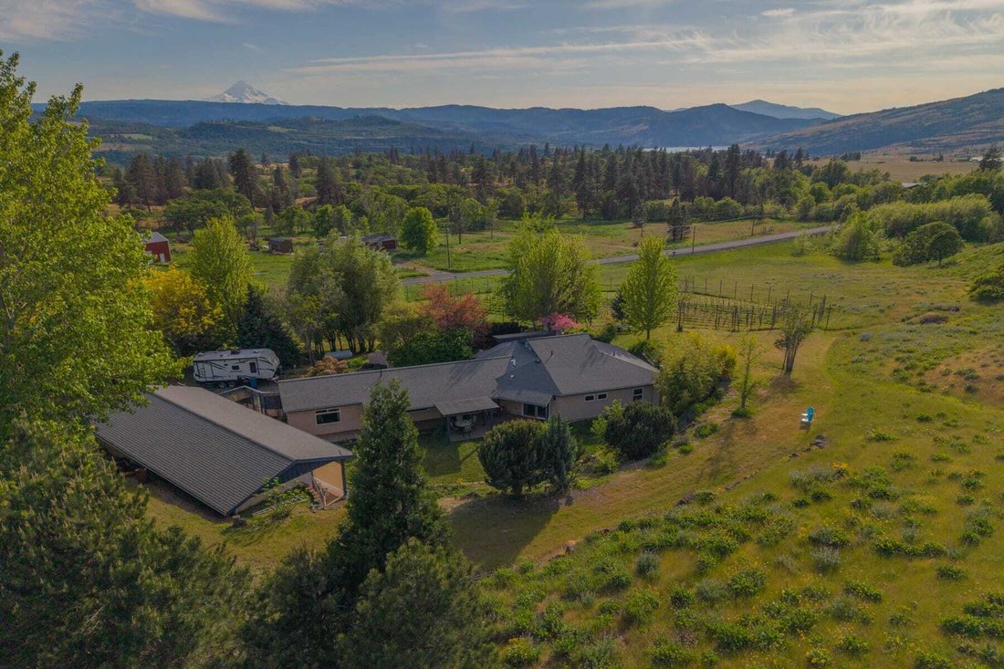 House in Dallesport, Washington, United States 1 - 17862870