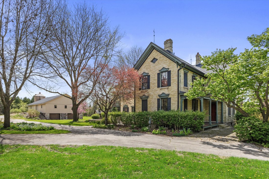 House in Menomonee Falls, Wisconsin, United States 1 - 17867581