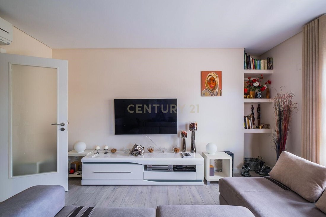 Apartment in Sao Domingos de Rana, Lisbon, Portugal 2 - 17864820