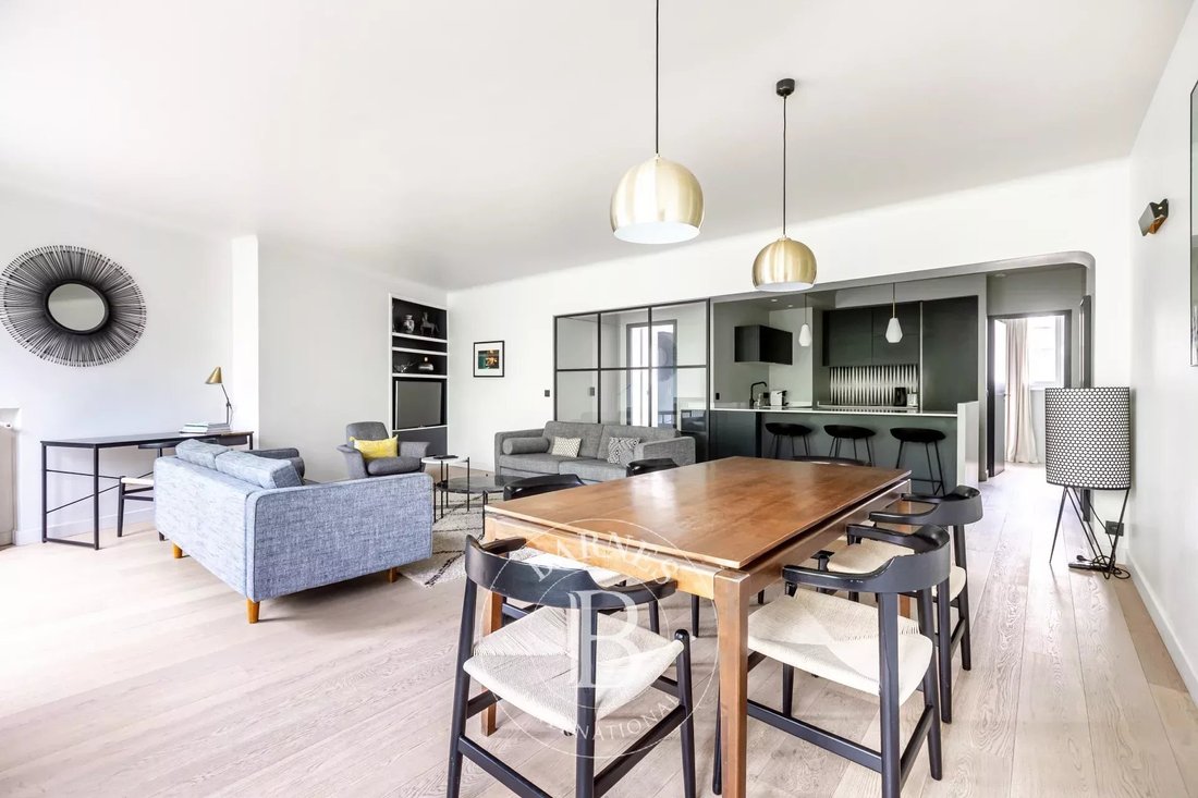 Apartment in Elysées-Madeleine, Paris 8e Arrondissement, Paris 4 - 17862797