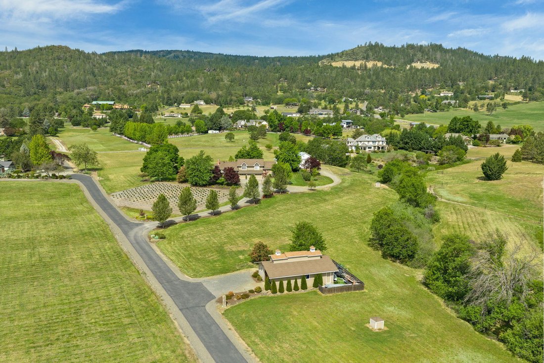 House in Medford, Oregon, United States 5 - 17868900