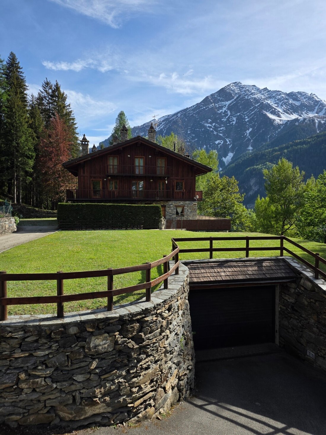 Apartment in Courmayeur, Aosta Valley / Vallée d'Aoste, Italy 1 - 17869342