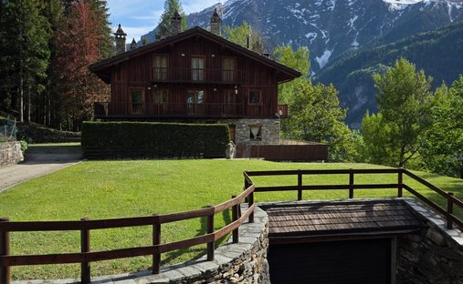 Apartamento en Courmayeur, Valle de Aosta, Italia 1