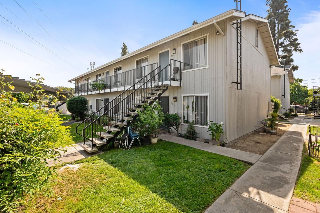 Fresno, California, United States 1 - 17864088