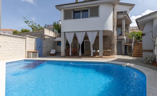 House in Alfacar, Andalusia, Spain 1