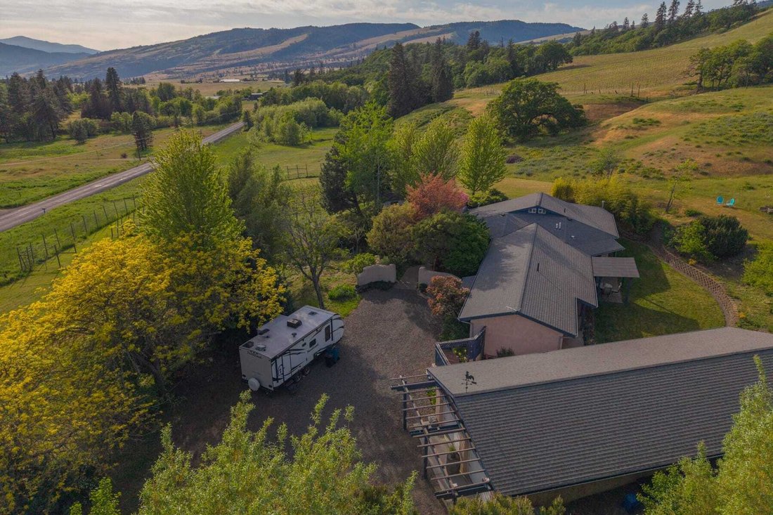 House in Dallesport, Washington, United States 3 - 17862870
