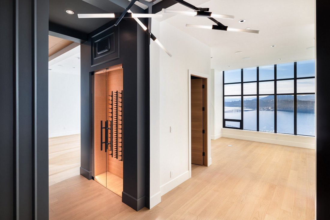 House in Kelowna, British Columbia, Canada 2 - 17868493