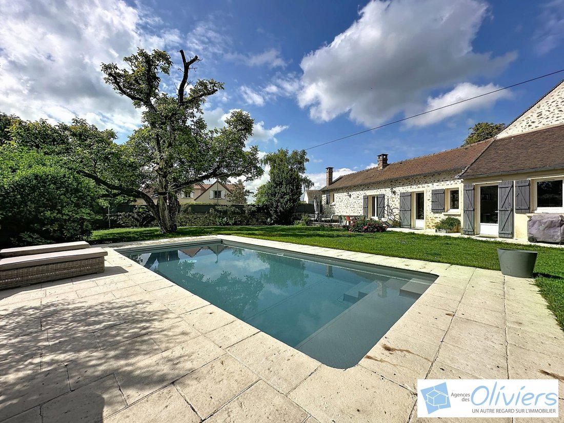 House in Boullay-les-Troux, Ile-de-France, France 2 - 17868855
