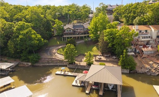 House in Lake Ozark, Missouri, United States 1