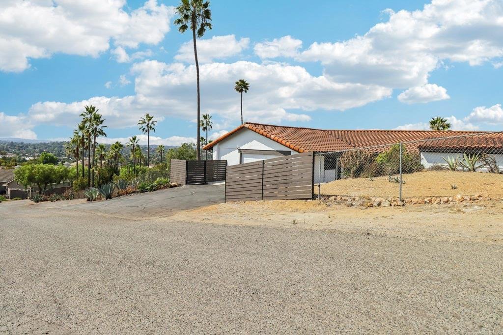 House in Vista, California, United States 3 - 17868552
