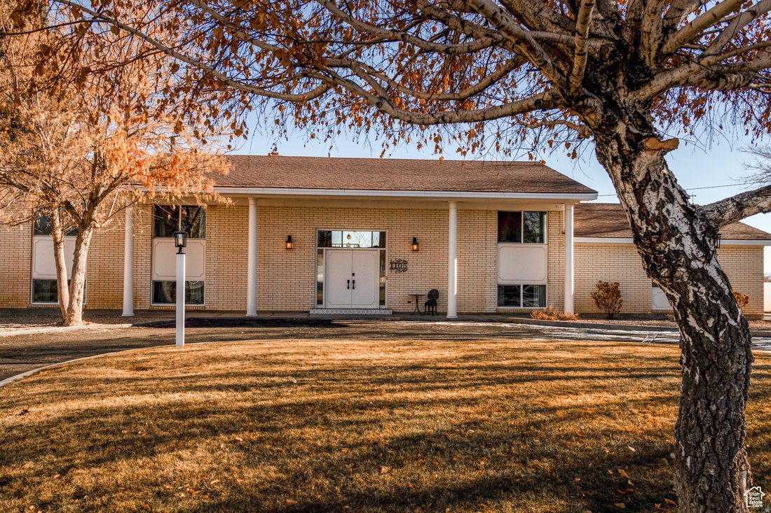 House in Vernal, Utah, United States 1 - 17865290