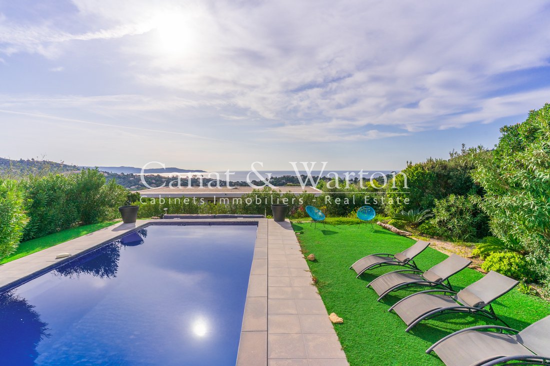 Villa in Sud, Cavalaire-sur-Mer, France 2 - 17867109
