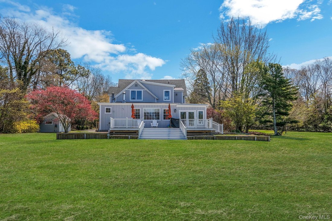 House in Center Moriches, New York, United States 3 - 17864424