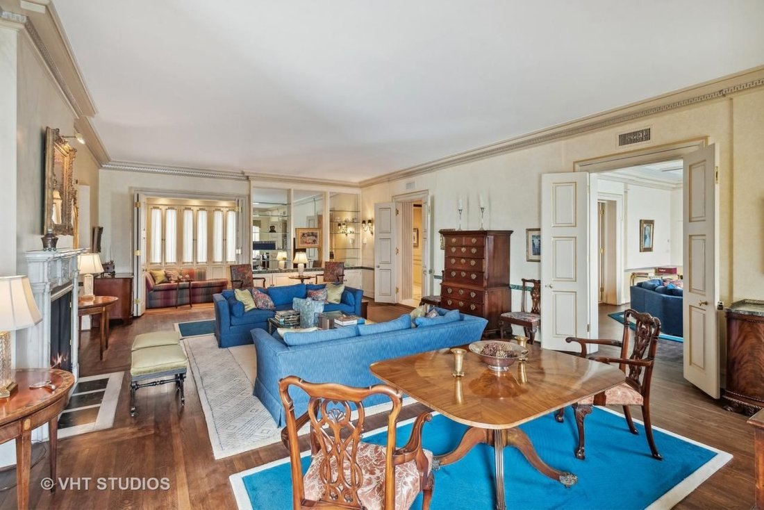 House in Chicago, Illinois, United States 3 - 13884277