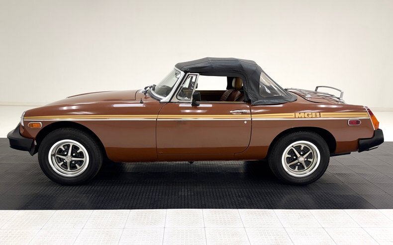 Cabriolet in Morgantown, United States 3 - 17869563