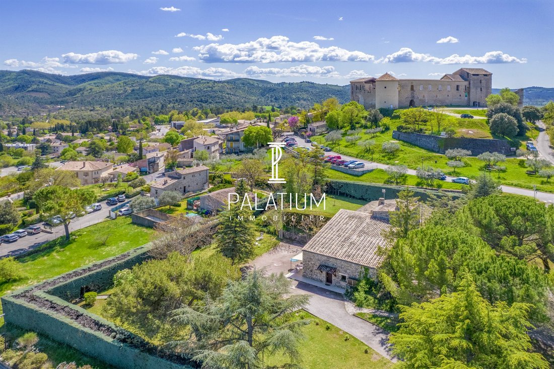 House in Greoux-les-Bains, Provence-Alpes-Côte d'Azur, France 3 - 17868644