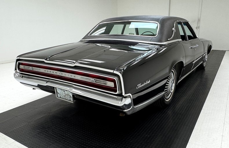 Sedan in Morgantown, United States 5 - 17869518