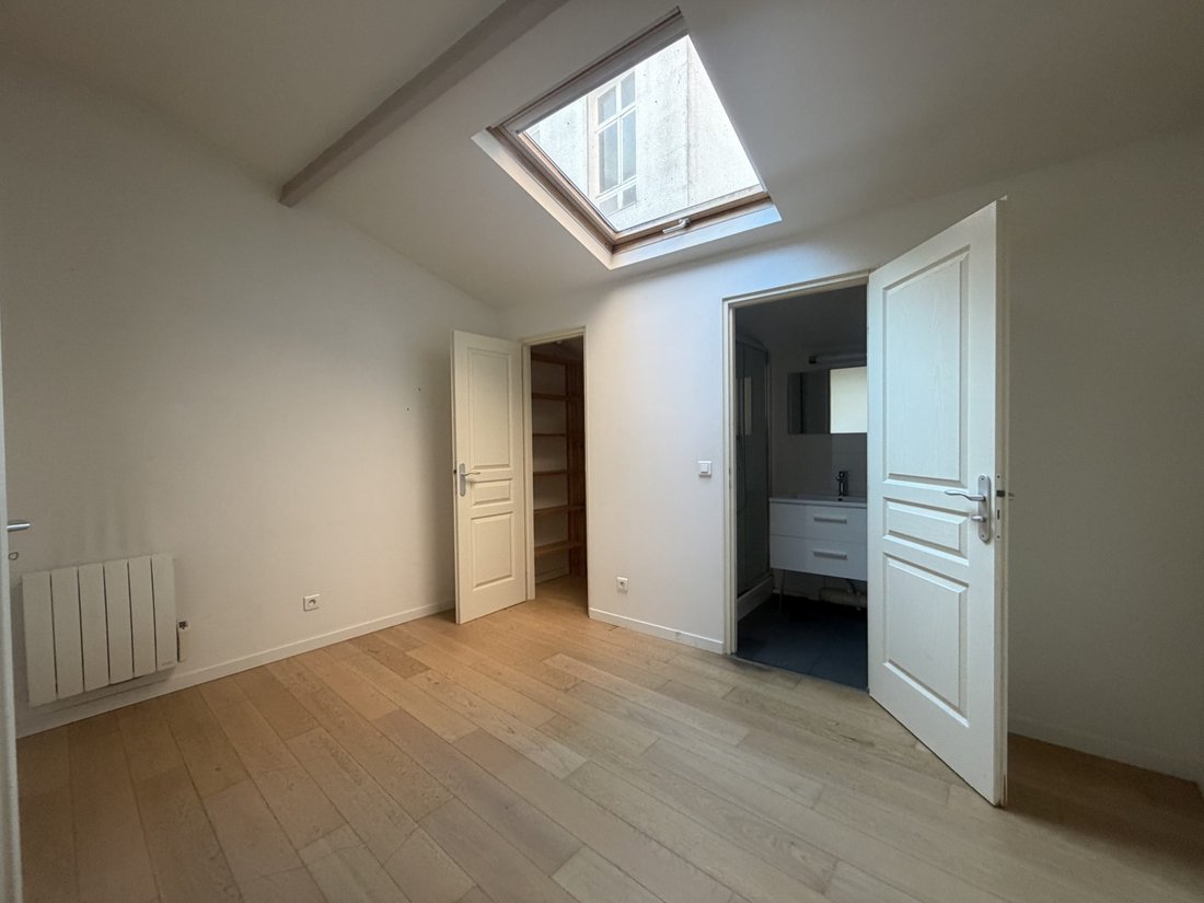 Apartment in Amiraux-Simplon-Poissonniers, Paris 18e Arrondissement, Paris 5 - 17868657
