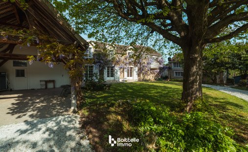 House in Bois et Forêt de Fontainebleau, Dammarie-les-Lys, France 1