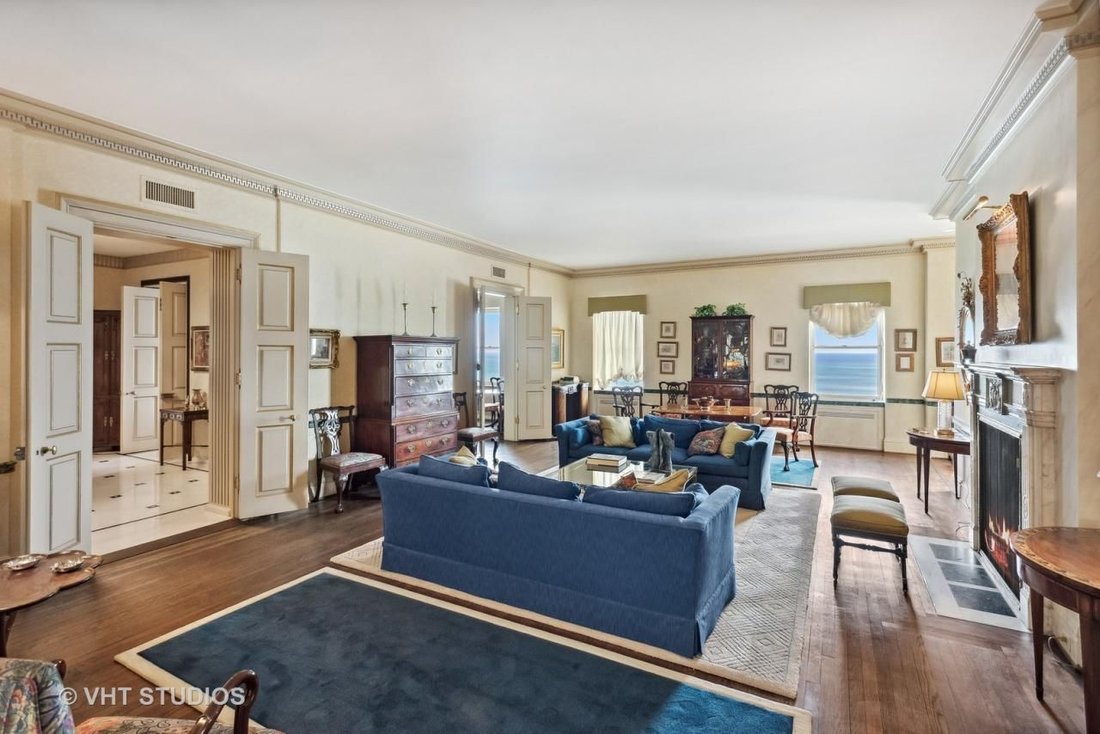 House in Chicago, Illinois, United States 5 - 13884277