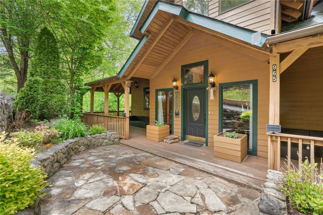 House in Burnsville, North Carolina, United States 2 - 17863119