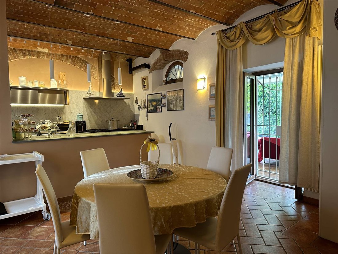 House in Historic Center, Livorno, Tuscany 4 - 17869374