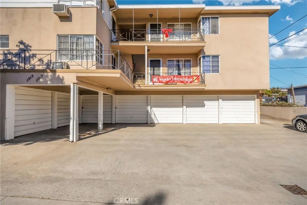 Alhambra, California, United States 4 - 17149021
