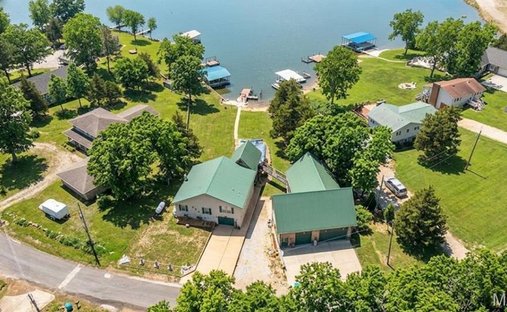 House in Cuba, Missouri, United States 1