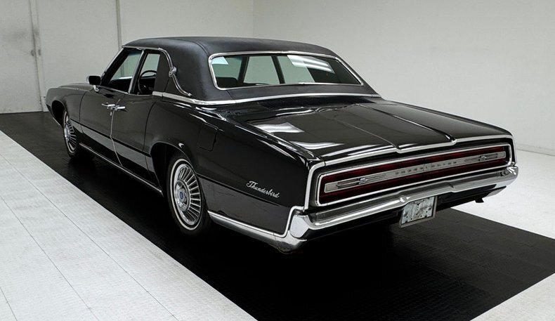 Sedan in Morgantown, United States 3 - 17869518