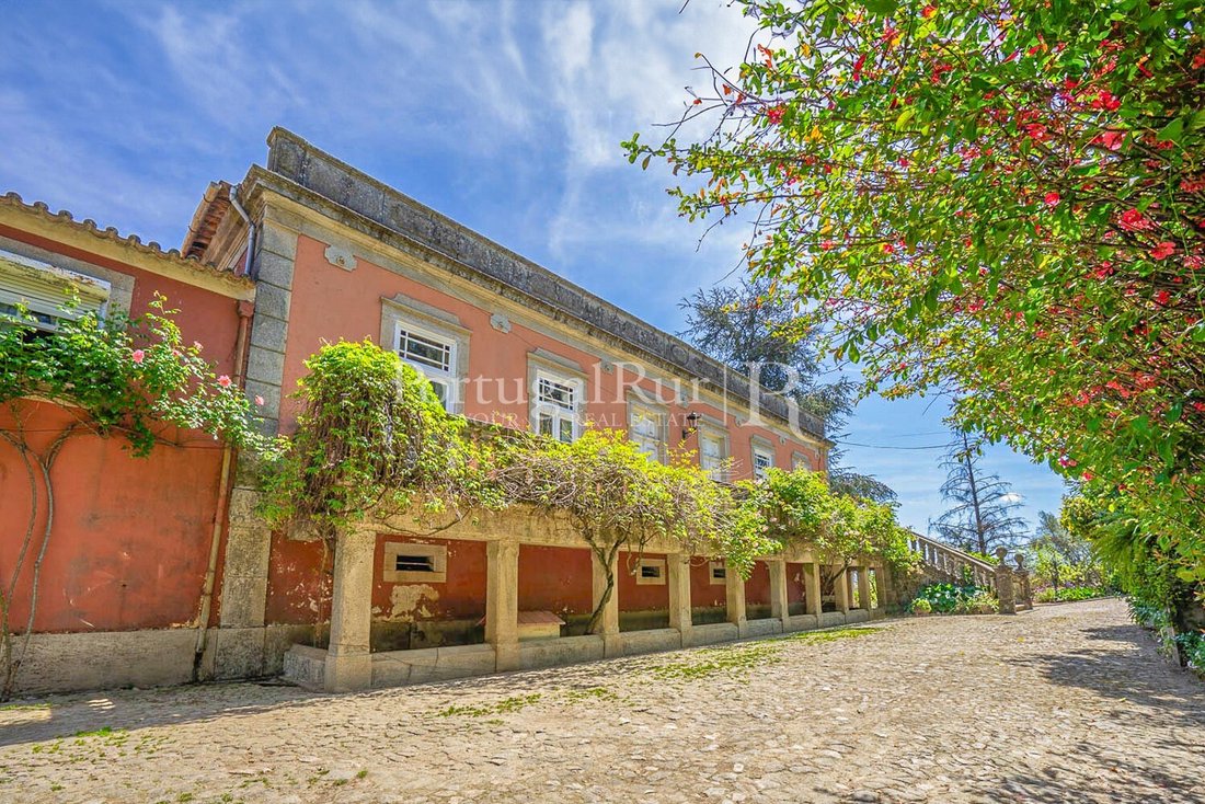 Finca in Poiares e Canelas, Vila Real District, Portugal 1 - 14876588