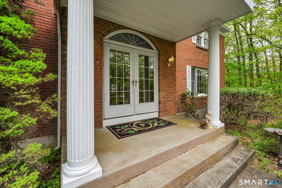 House in Cheshire, Connecticut, United States 3 - 17867051