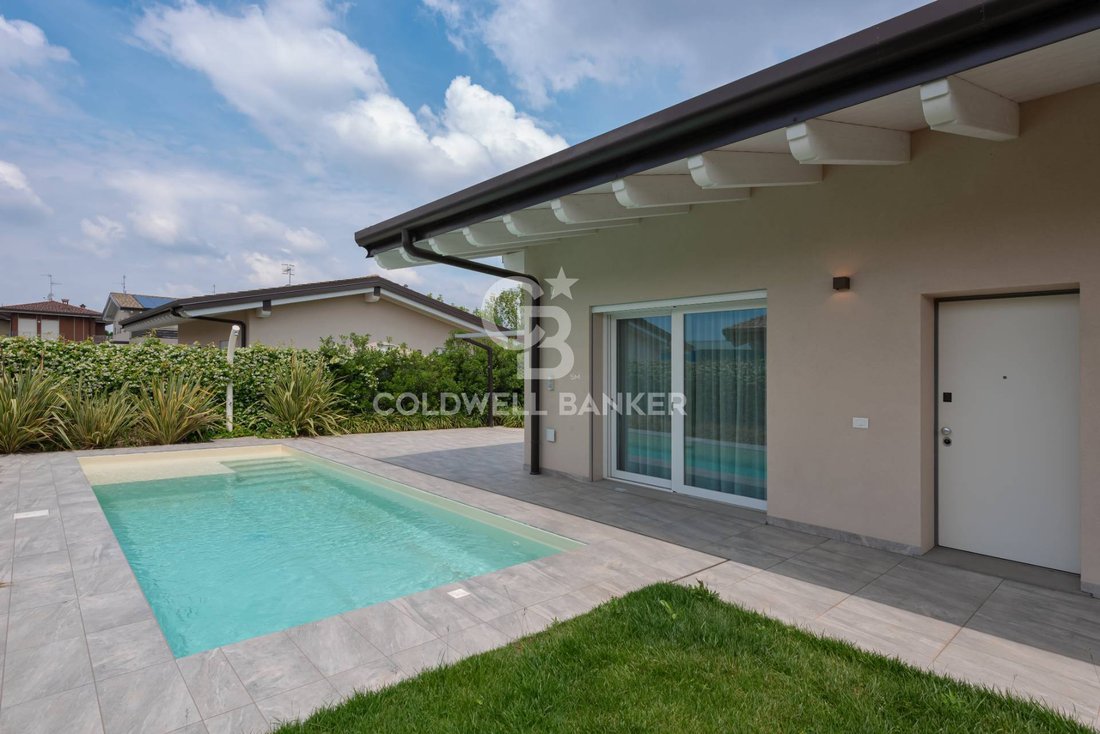 Villa in Pozze - San Martino, Lonato del Garda, Lombardy 2 - 17868156