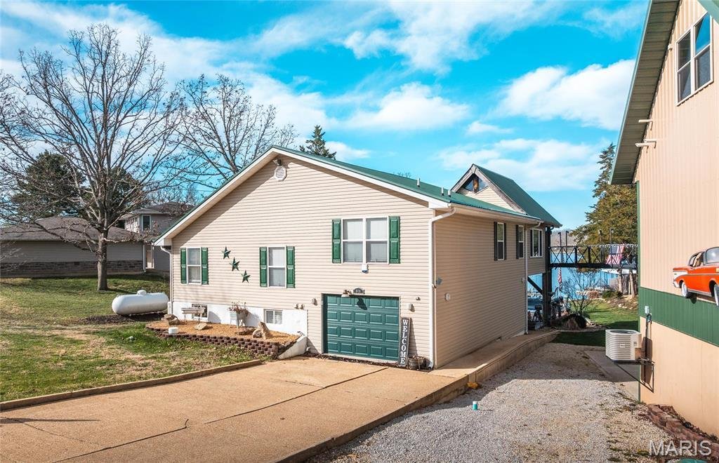 House in Cuba, Missouri, United States 3 - 17869748