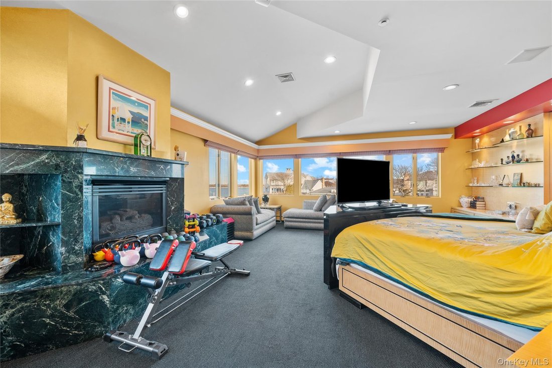 House in Atlantic Beach, New York, United States 5 - 17864447