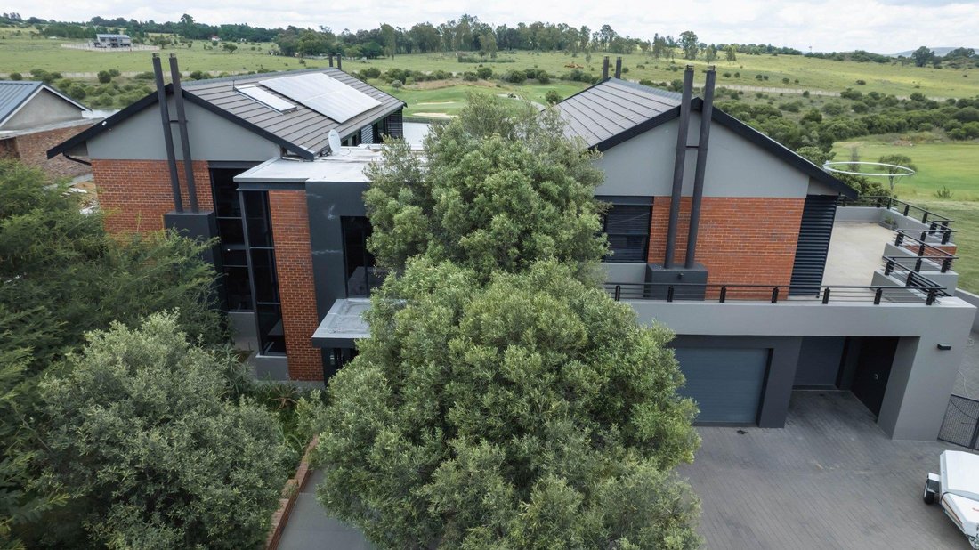 House in Centurion, Gauteng, South Africa 2 - 17866975