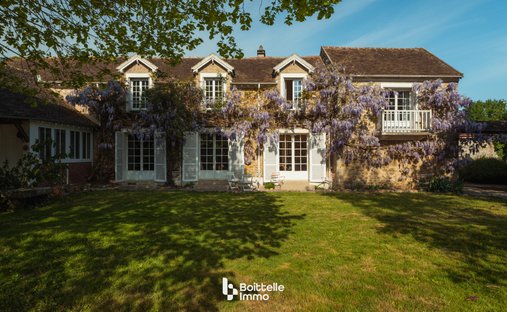 House in Bois et Forêt de Fontainebleau, Dammarie-les-Lys, France 1