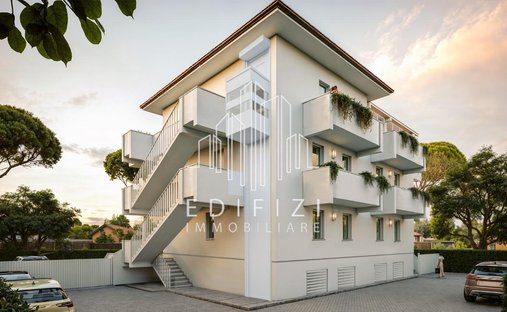 House in Marina di Massa Centro, Massa, Italy 1