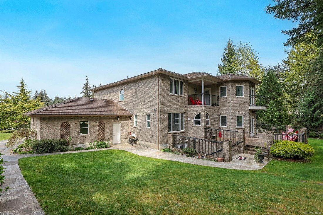House in Comox, British Columbia, Canada 3 - 17864721