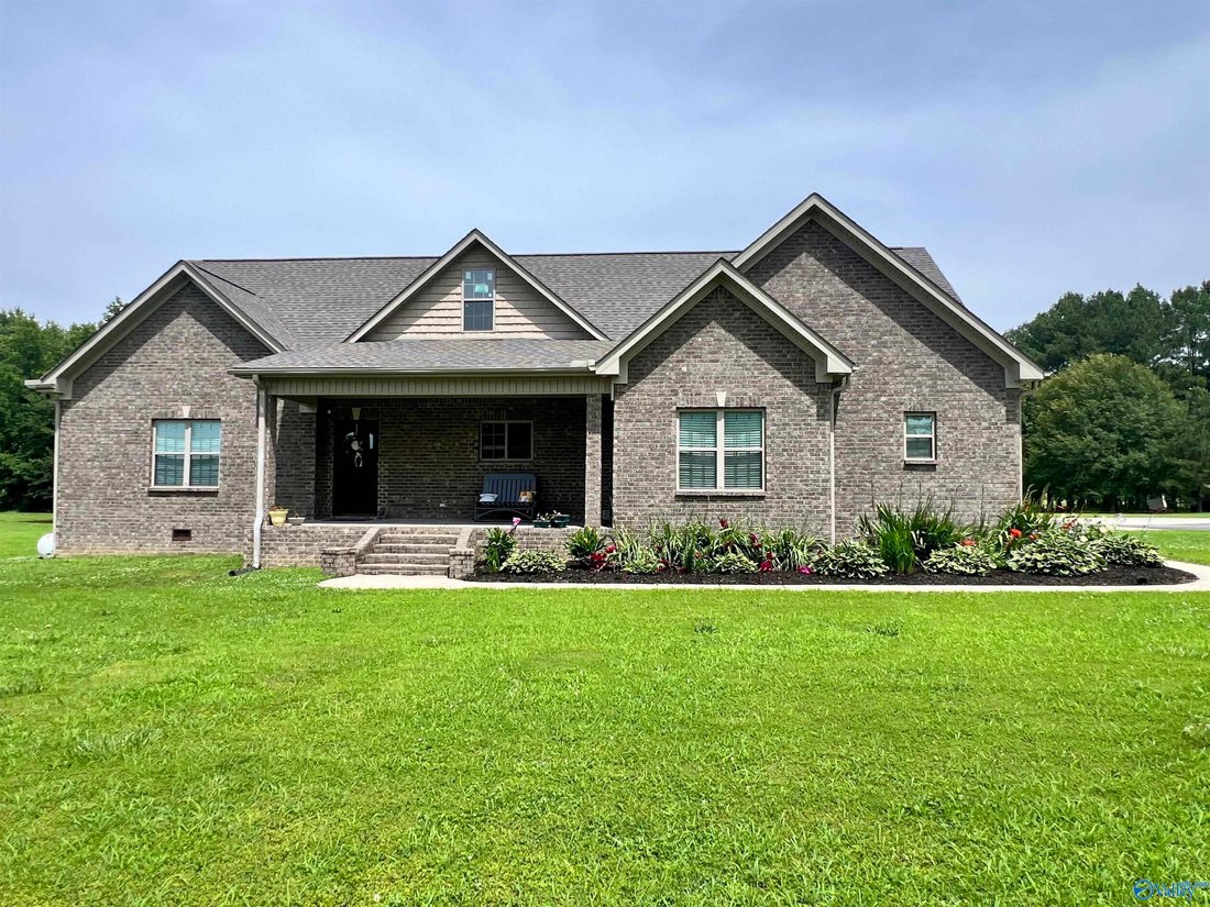 House in Athens, Alabama, United States 2 - 17864940