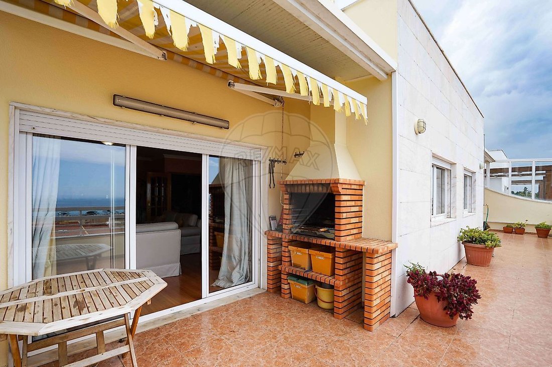 Apartment in Carcavelos e Parede, Lisbon, Portugal 3 - 17862481