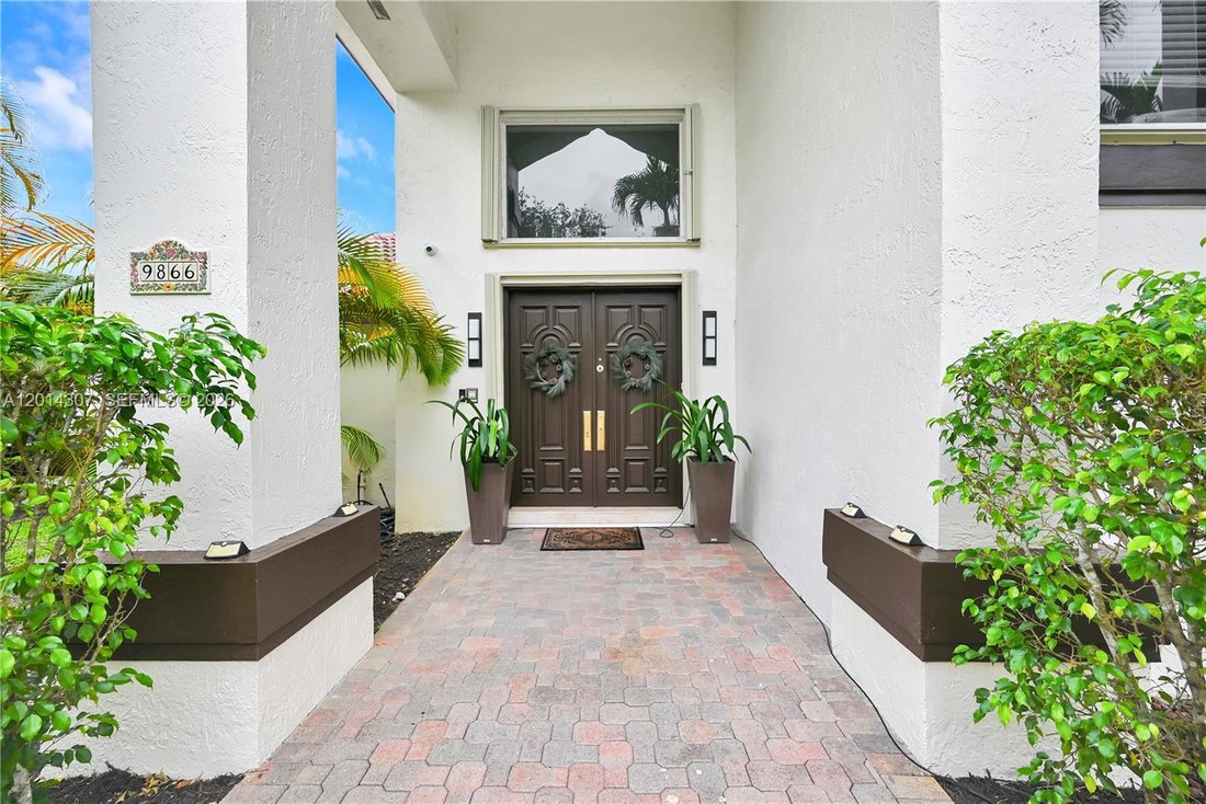 House in Miami, Florida, United States 2 - 17864827