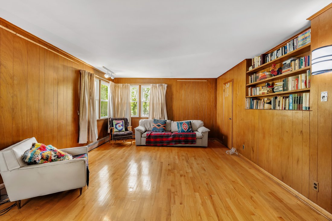 House in Highland Park, New Jersey, United States 4 - 17863061