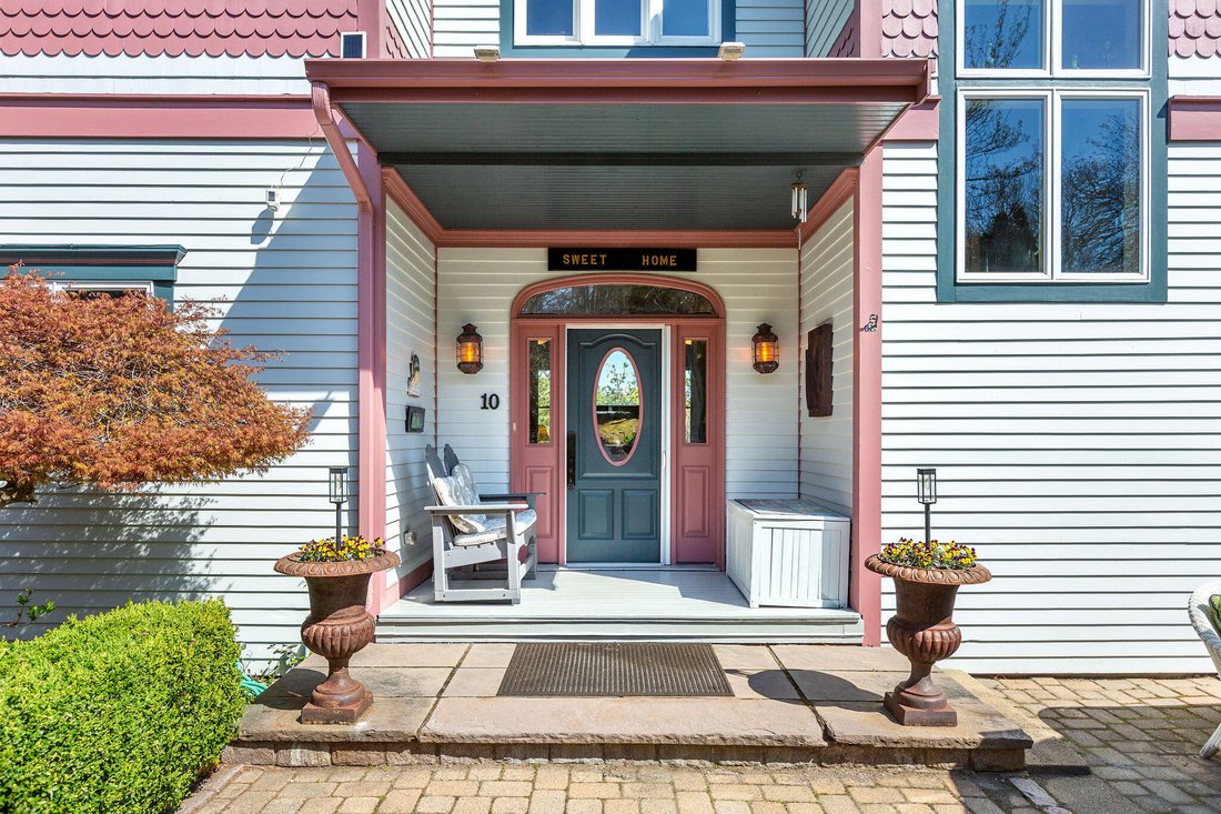 House in Provincetown, Massachusetts, United States 4 - 17864141