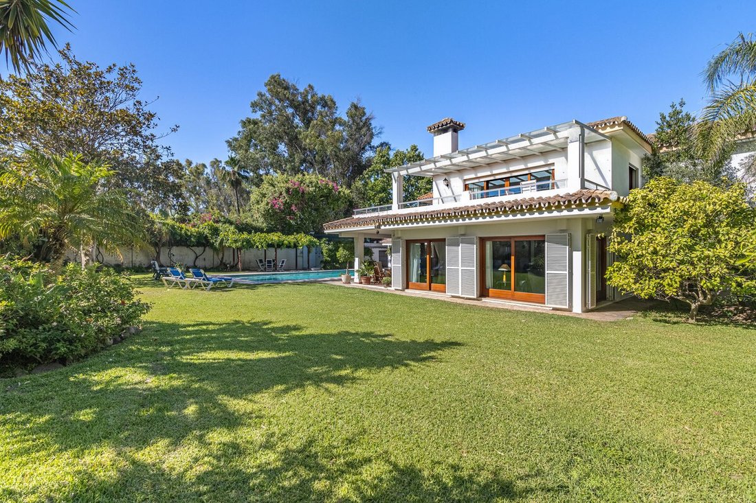 Villa in Estepona, Andalusia, Spain 2 - 17862712