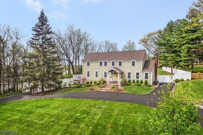 House in Mendham, New Jersey, United States 2 - 17868521