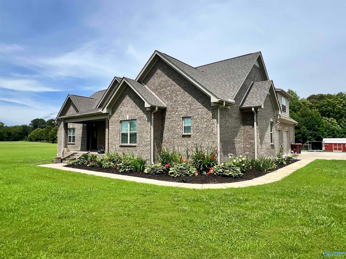 House in Athens, Alabama, United States 1 - 17864940