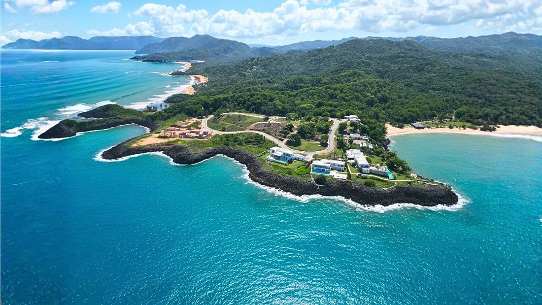 Villa in El Limón, Samaná Province, Dominican Republic 1 - 13994223