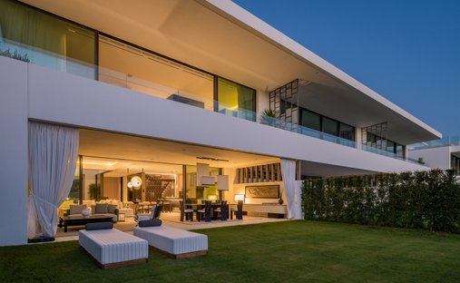 Villa en Milla de Oro, Andalucía, España 1